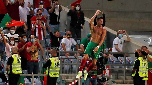 2021-09-01t210739z-8026823-up1eh911m2ffo-rtrmadp-3-soccer-worldcup-por-irl-report.jpg